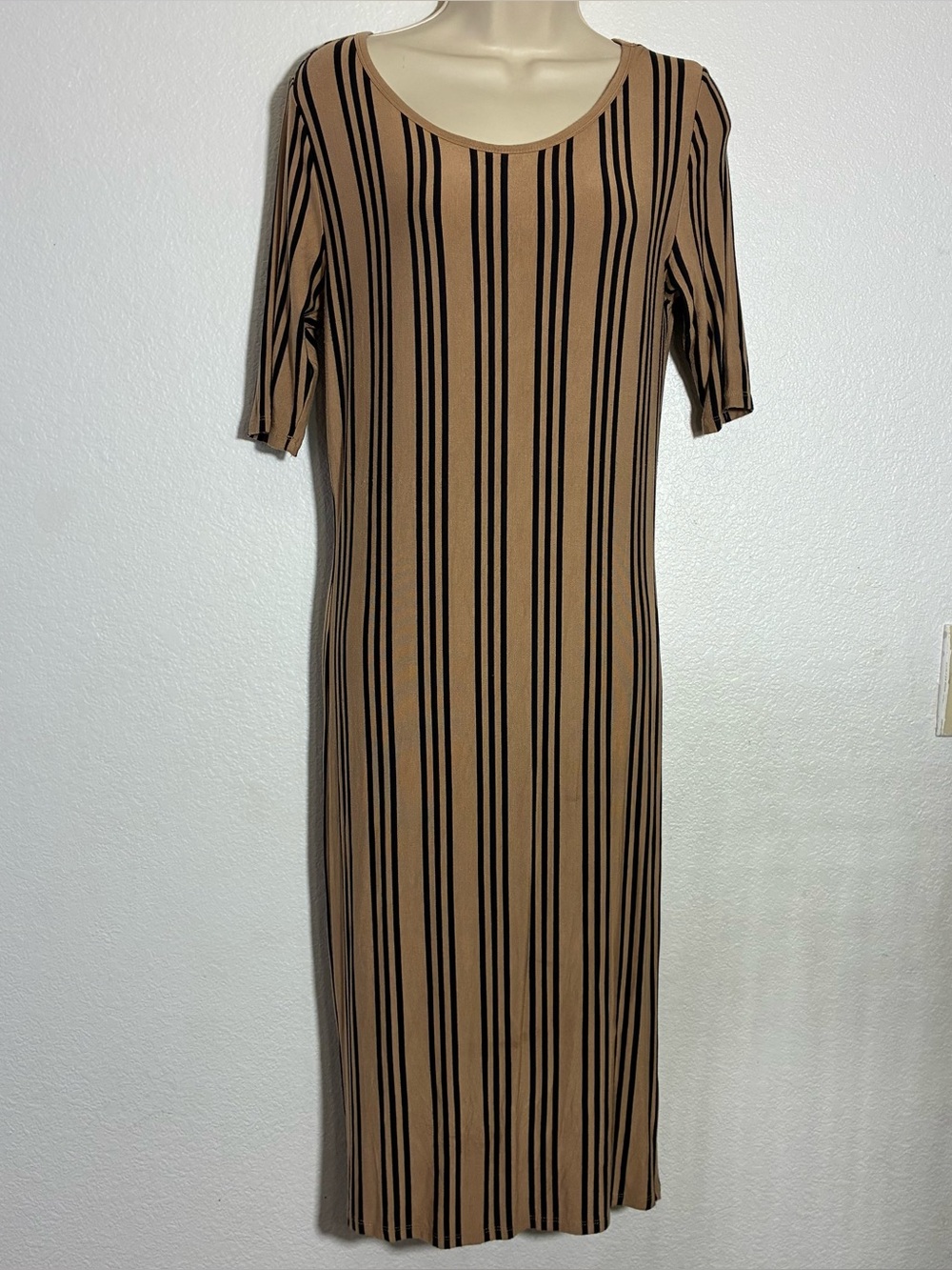 Women's Tan and Black Striped Midi Dress Size Large